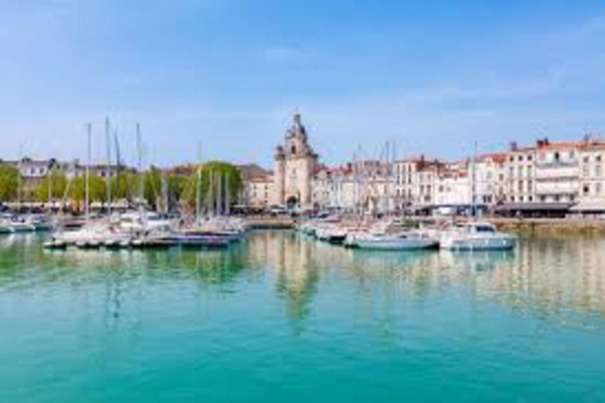 With Balcony In The Heart Of * La Rochelle (Charente-Maritime)